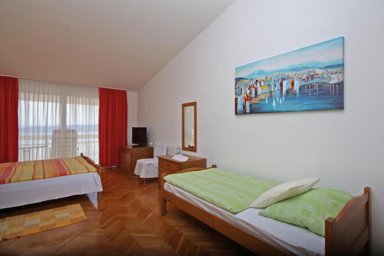Adria Brela Apartments מראה חיצוני תמונה