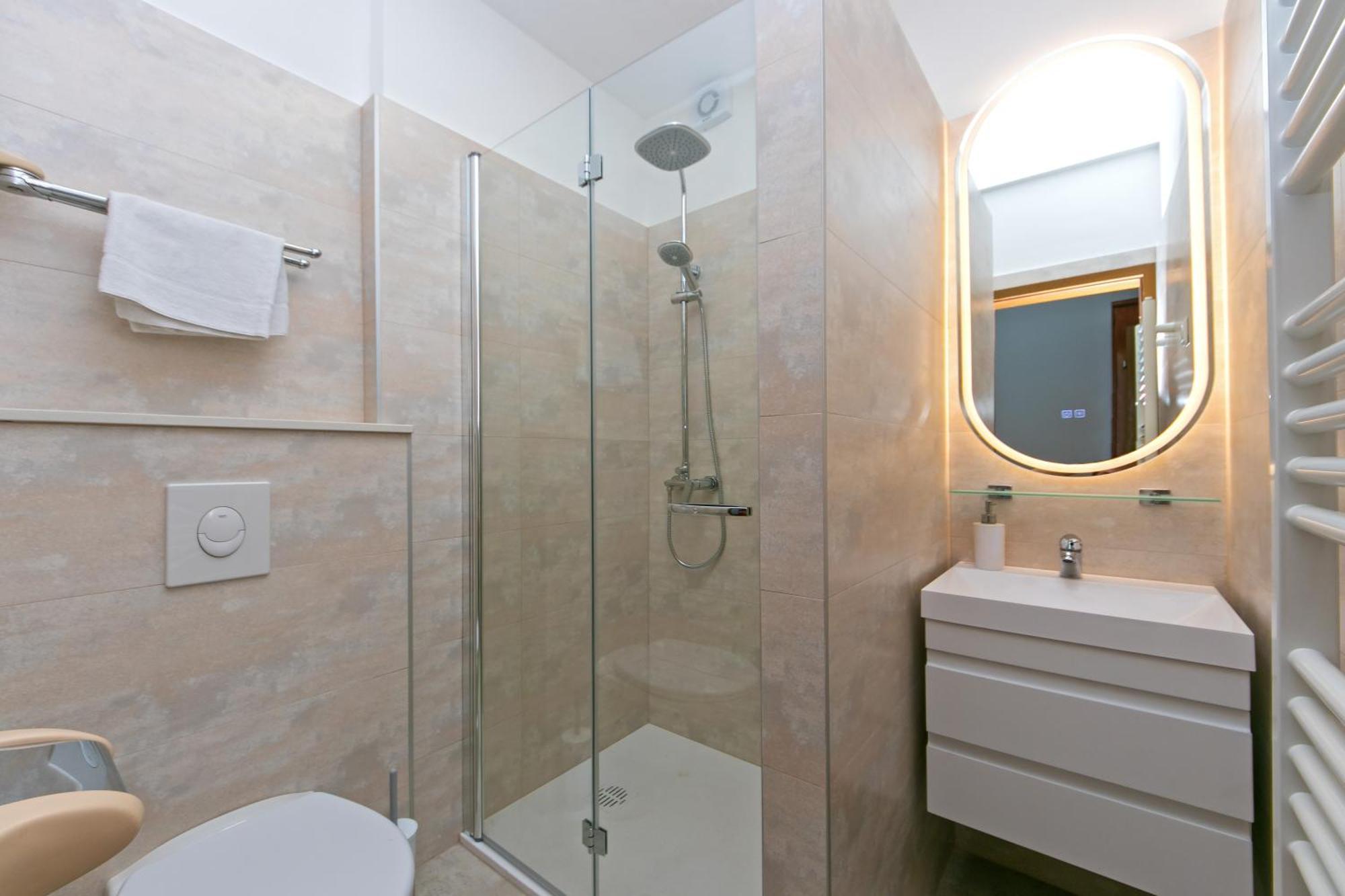 Adria Brela Apartments מראה חיצוני תמונה