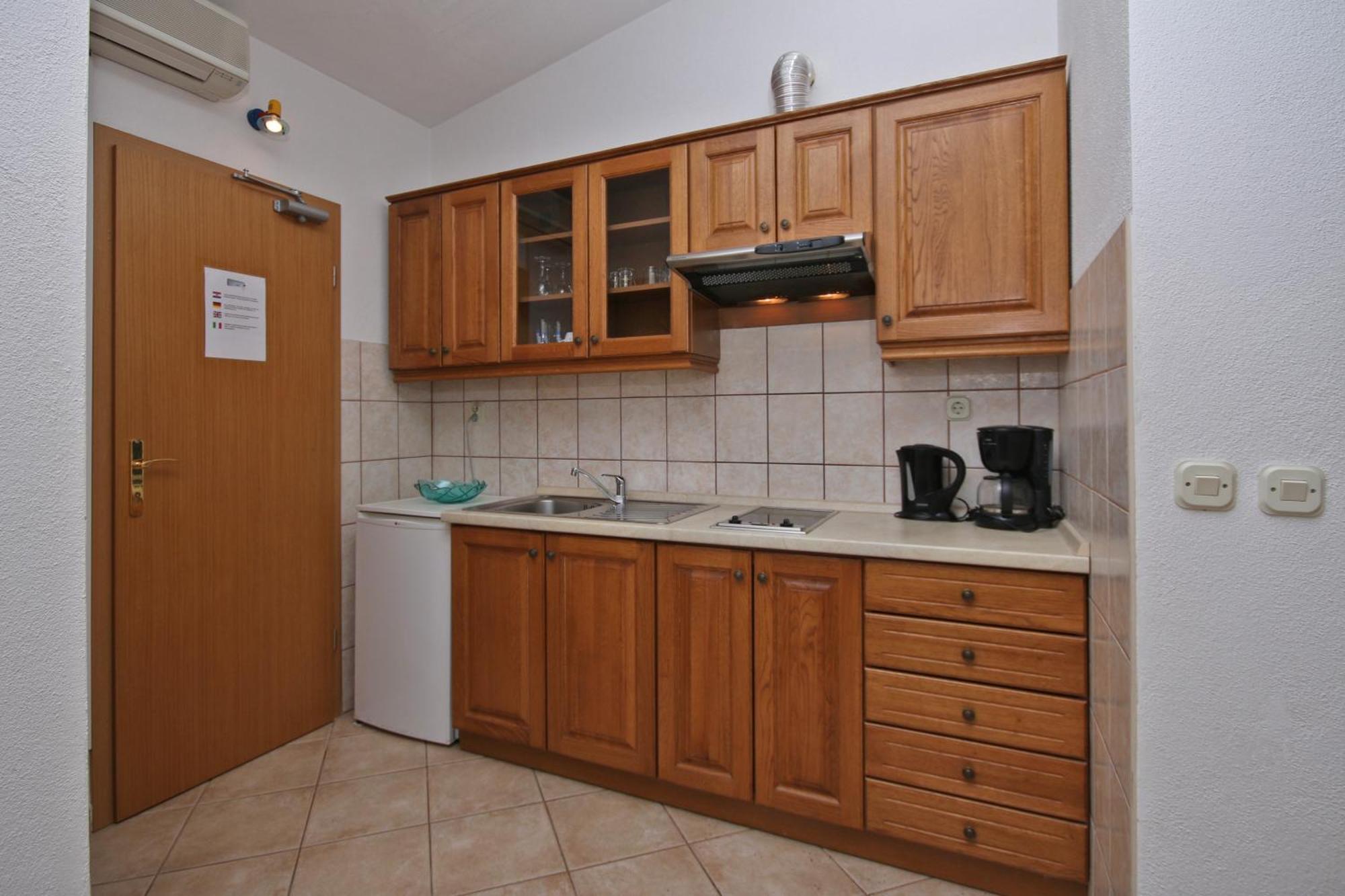 Adria Brela Apartments חדר תמונה
