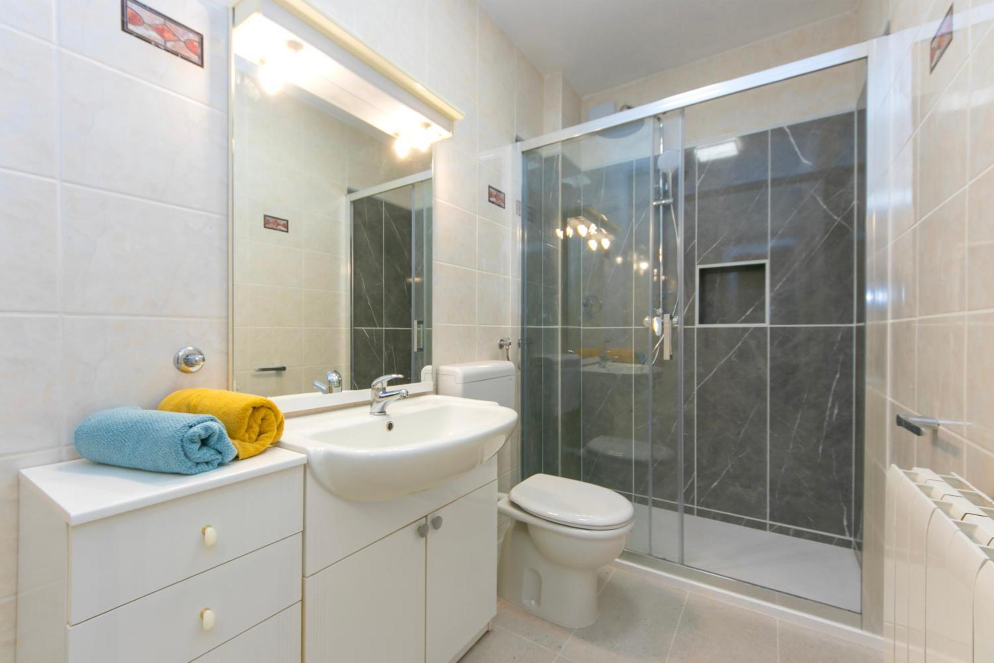 Adria Brela Apartments מראה חיצוני תמונה