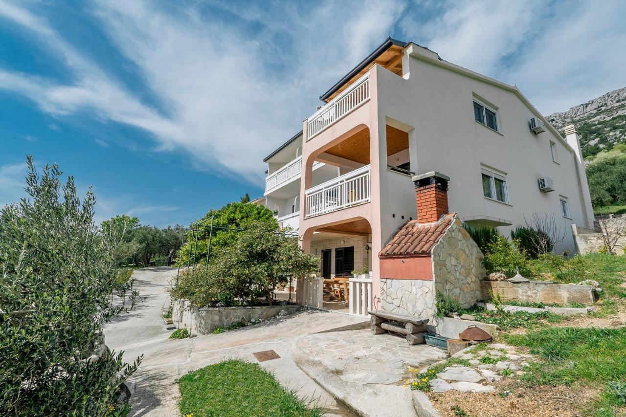 Adria Brela Apartments מראה חיצוני תמונה